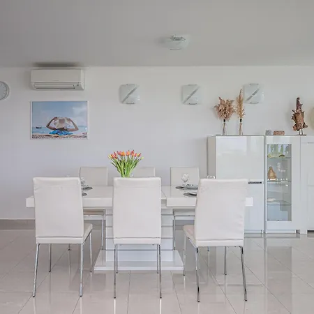 Ap 4+2 In One Of The Luxury Building In Apartment *
