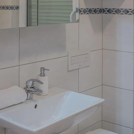 Ap 4+2 In One Of The Luxury Building In Apartment Omiš