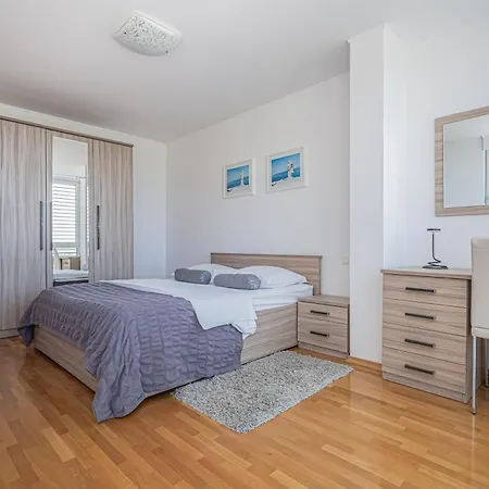 Apartment Ap 4+2 In One Of The Luxury Building In *