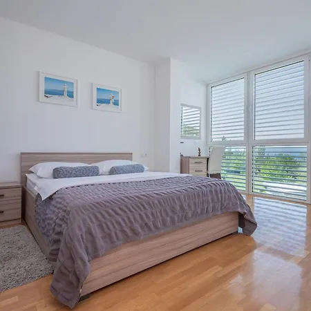 Apartment Ap 4+2 In One Of The Luxury Building In Omis