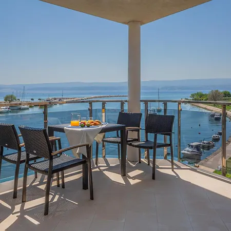 Ap 4+2 In One Of The Luxury Building In Apartment Omis